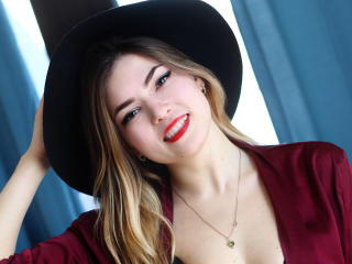 CarolineFordss XLoveCam CarolineFordss